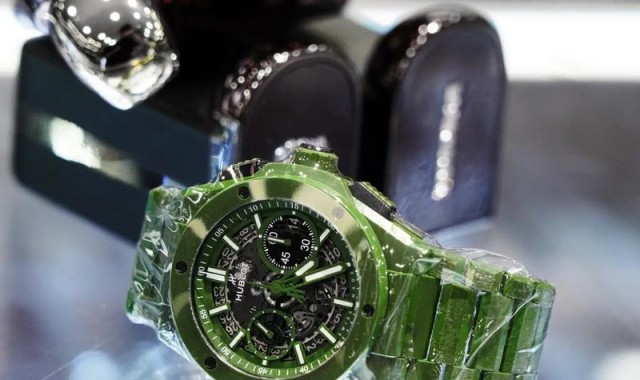 这只手表有点绿 宇舶全绿陶瓷限量腕表