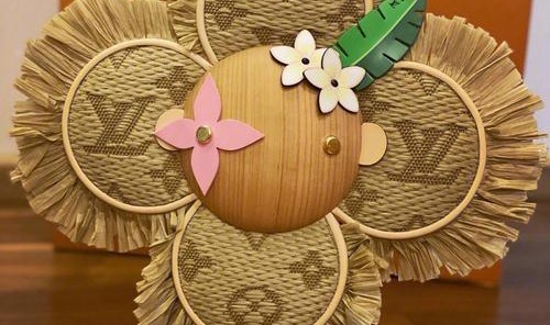 从趣味玩偶到惊艳珍藏，Vivienne的路易威登冒险之旅