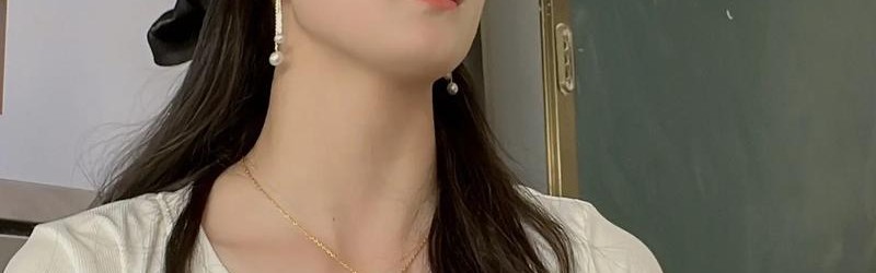 这位00后乡村老师,怎么有“两幅面孔”?