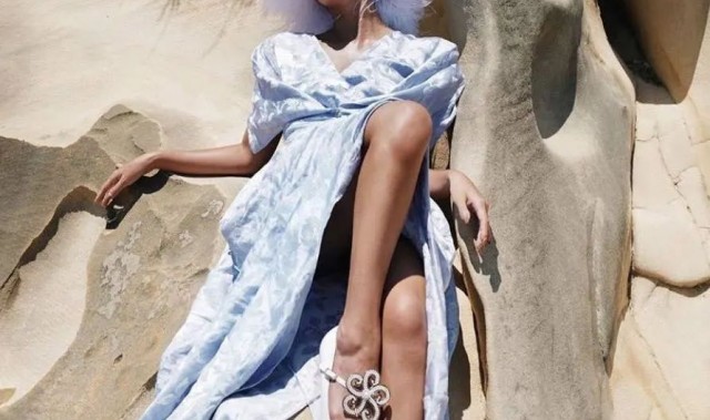 到底怎么穿，十一才能拍出躺赢朋友圈的大片？