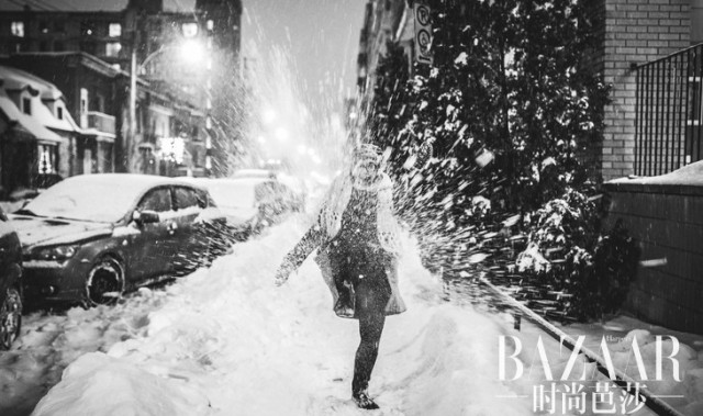 当摄影师遇上讨厌镜头的女友,依然能捕捉到她最迷人的一面!