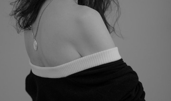 杨起凤加盟“KAISER X DENNIS FEI《无常》时尚摄影展”公益生命 国际响应