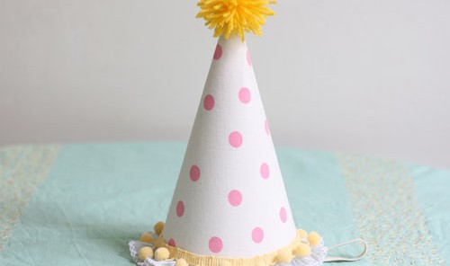 旧的纸艺派对帽子如何华丽变身布艺派对帽