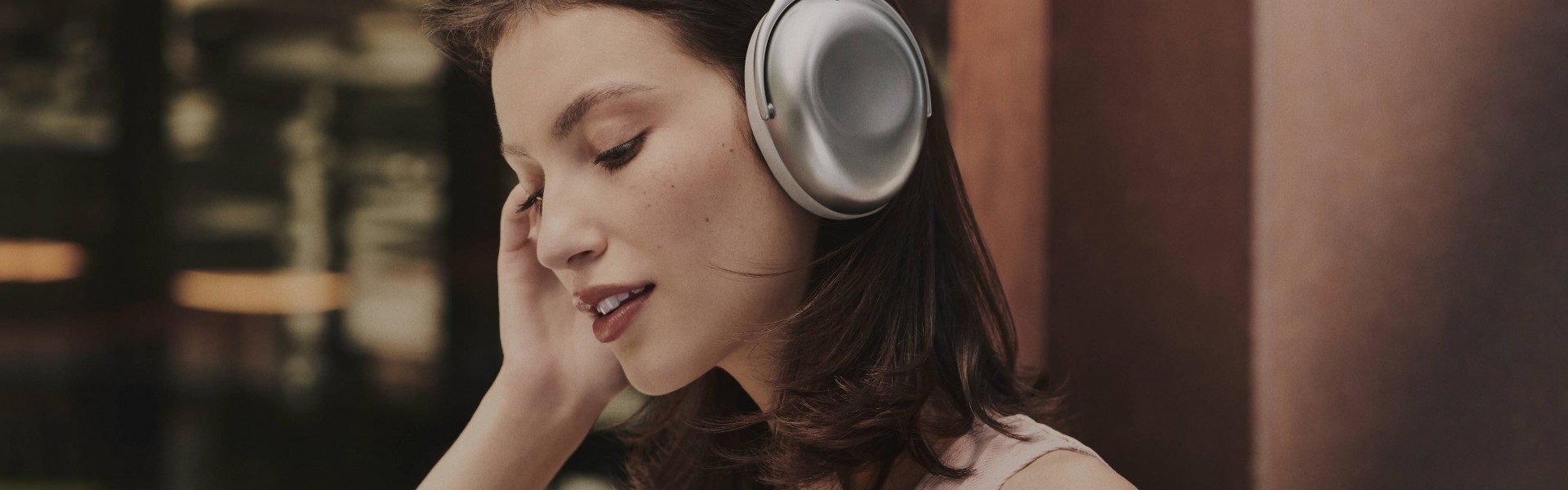 音乐与设计的再次邂逅：KEF携手 ROSS LOVEGROVE 推出MU7 无线头戴式降噪耳机