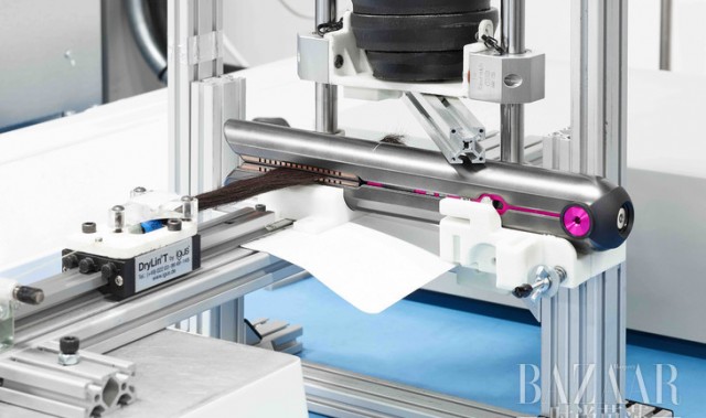 再一次以黑科技席卷美发护发领域 戴森全新Dyson Corrale美发直发器中国市场正式预售