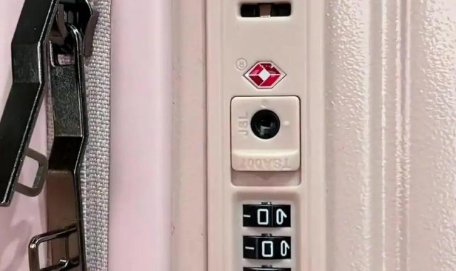 monsca怎么样,monsca行李箱密码怎么办?