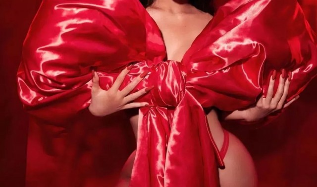 Kylie把公司卖了6个亿?DIOR and RIMOWA小箱子终于可以背上身!【每周时报】