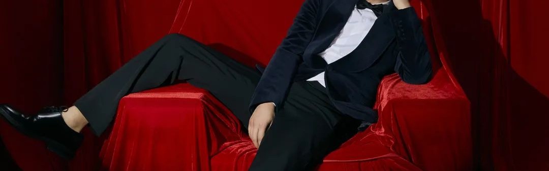 不被标签定义，他们定义演员