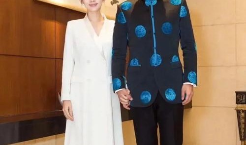 晨间护肤总是不知道怎么做?快跟着秋瓷炫姐姐一起安排上!