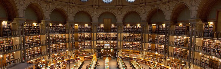 走过百年岁月的剧院,摇身一变华丽图书馆