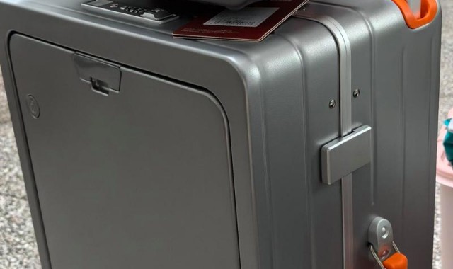 定制拉杆箱工厂,国产拉杆前十位的盒子是哪些？