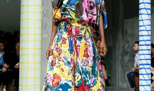 Marni的热带狂欢，Ferragamo的假日花园，我都想坐着Etro的热气球去看看