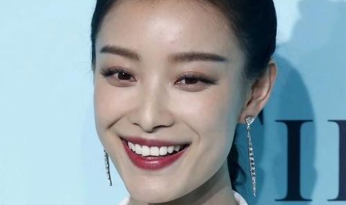 倪妮的高级脸得益于她的英气眉，眉毛决定颜值绝不是说说而已！