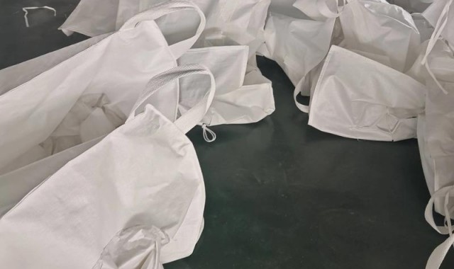 吨包袋生产基地,国际标准吨位袋柔性包装结构具有足够强度