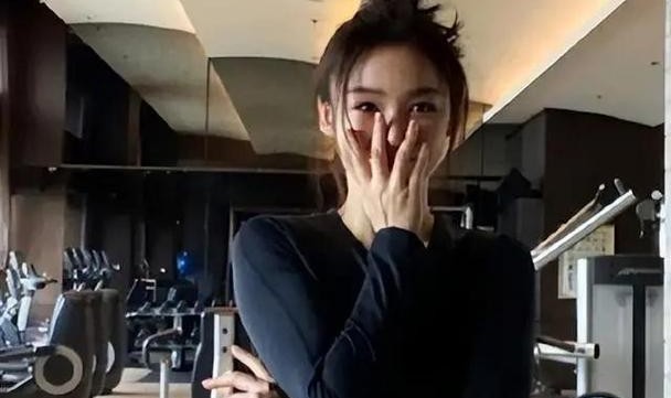 除了马甲线，袁姗姗凭什么突破重围？