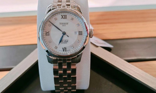 献礼中国，高级腕表这波儿讨好稳啦