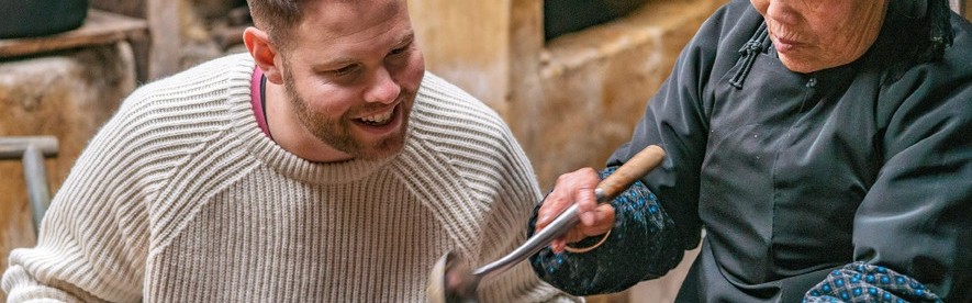 看一个美食节目，竟然看得掉眼泪...