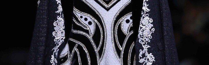 大绣和平|《和平精英》携劳伦斯·许 将深山中的高定送上时装周秀场