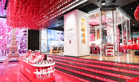 兰蔻第二家全球旗舰店北京盛大开幕 北京四合院与法式中庭美好相遇