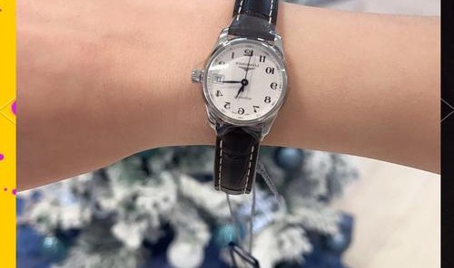 浪琴“大嘴”名匠设计败笔？我认为更漂亮了！