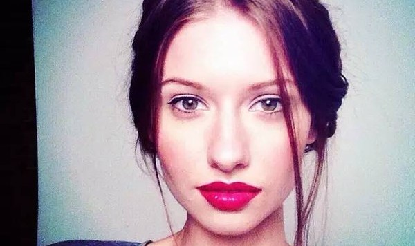 真实版《滚蛋吧！肿瘤君》，一个超模妈妈带给世界的正能量！