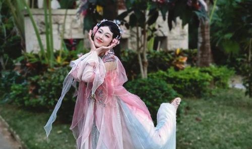 “红了”的张小婉，在洛阳有怎样的奇遇？