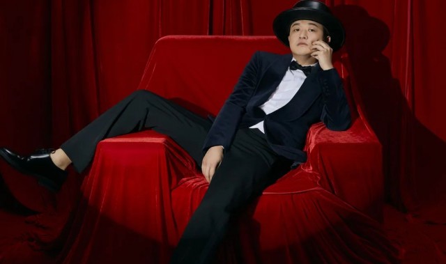 不被标签定义，他们定义演员