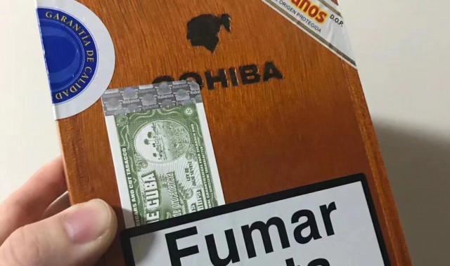 密码箱什么牌子质量好,选购行李箱注意事项：尺寸和材质、预算