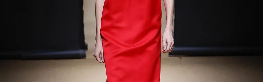 在Prada的戏梦中,以对立之境现原生之美