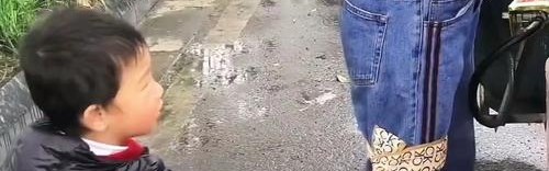 就这么怕衣服丢了?怎么“绑”这么紧!