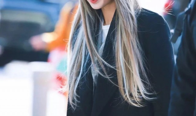 国民初恋秀智染红发变爱丽儿,明星们最近的发色也太让人心动了!