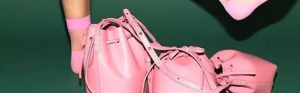 抢不到Mansur Gavriel的水桶包就抢鞋子啊！