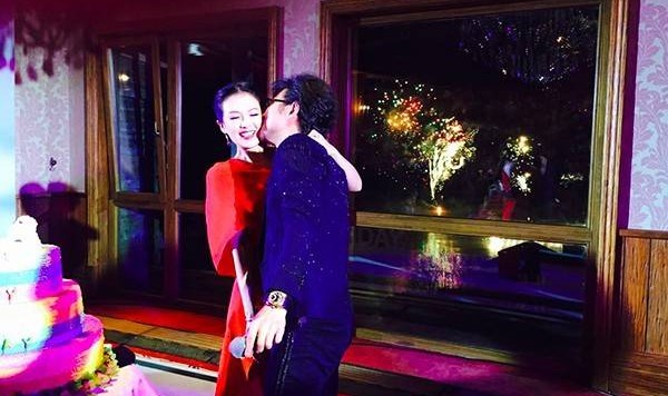 独家视频 ｜ 汪峰求婚章子怡，爱是行动、不是头条！