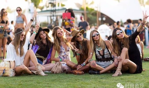 草莓音乐节穿什么！只要800元就让你时髦翻天！