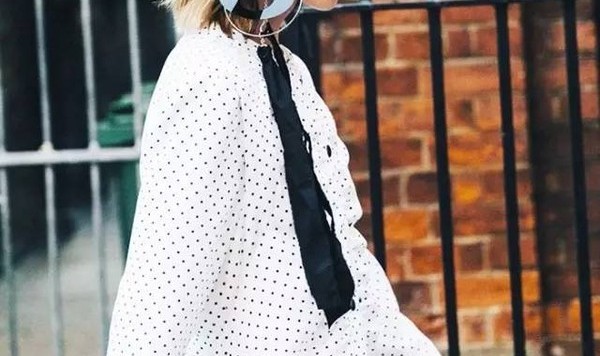 实力抢镜单品，想要拉轰就戴上廓形耳环！