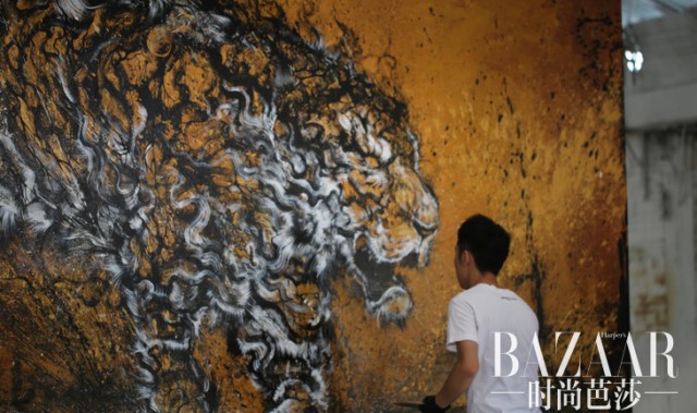 Hua Tunan ,用颜料泼洒出的写意诗篇