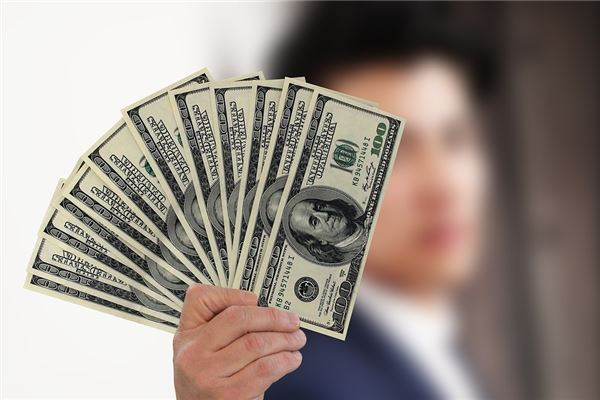 原版周公解梦一梦见一沓钱
