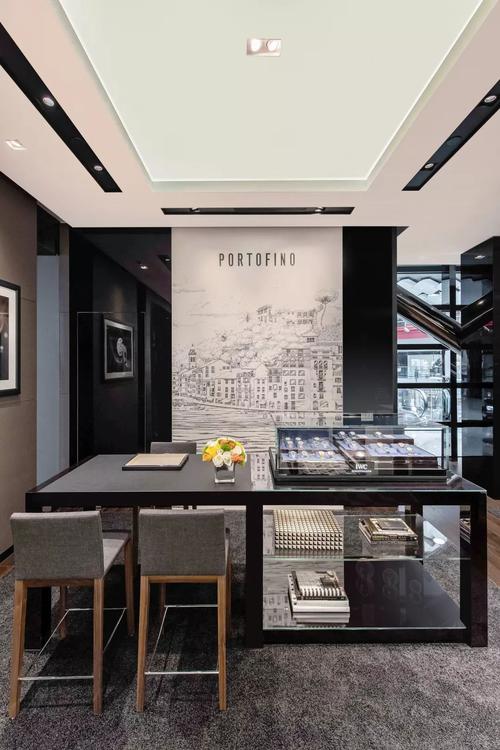 IWC万国表侨福芳草地旗舰店 全新升级亮相