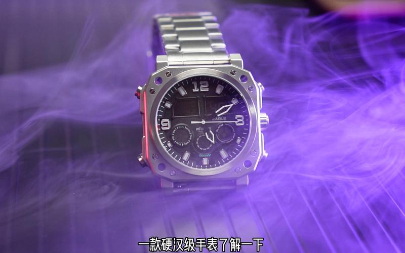 想做硬汉,先戴块硬汉风格腕表.