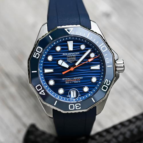 TAG Heuer泰格豪雅超越边界,推出竞潜系列Professional 300腕表