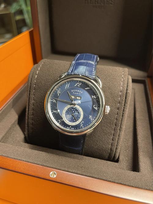 爱马仕Arceau Grande Lune 腕表正式发布，展现低调隽永