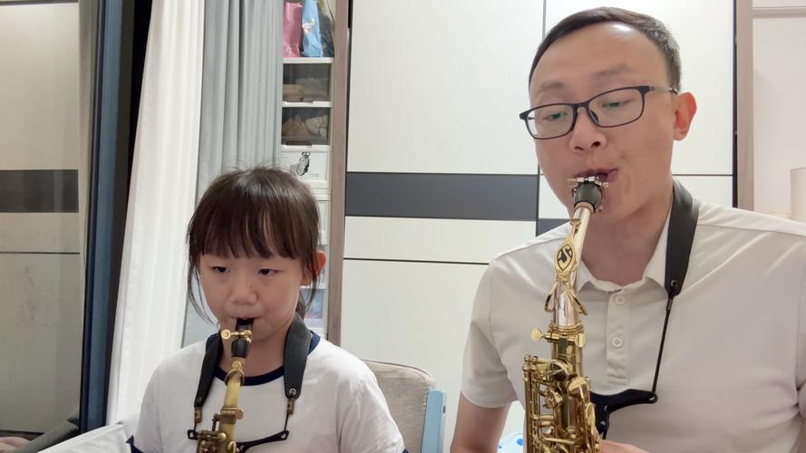 孩子们同马頔一起在音乐的世界里自在遨游