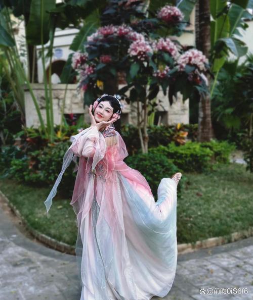 “红了”的张小婉，在洛阳有怎样的奇遇？