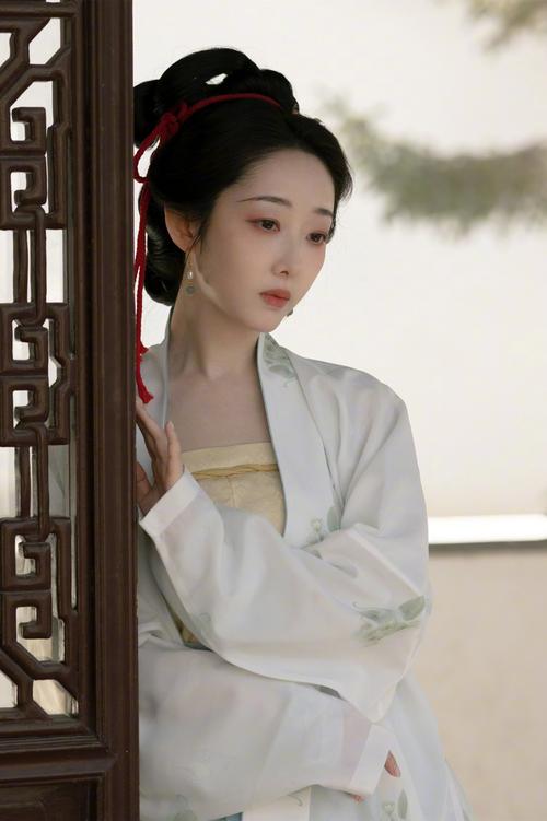新年想开运,蒋梦婕同款妆容要搞定~