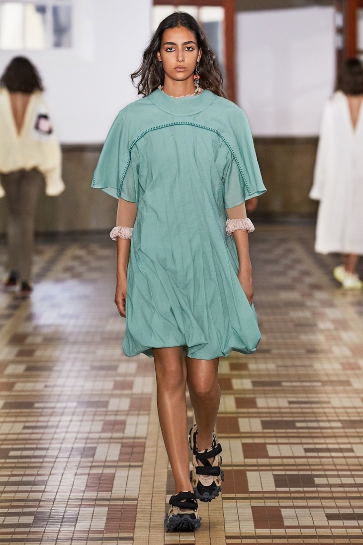 Look 15