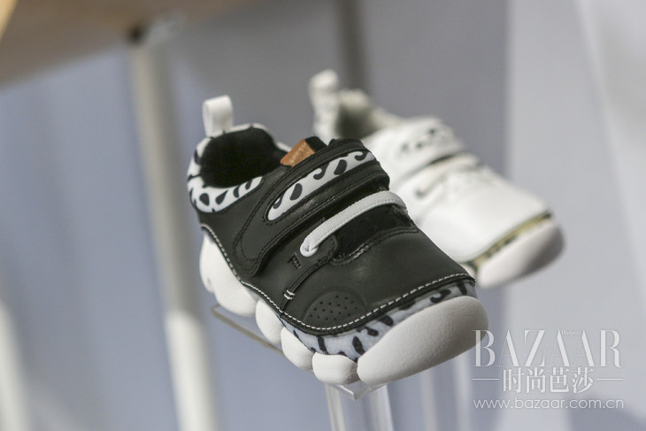 Clarks Kids 2019春夏糖糖龙系列