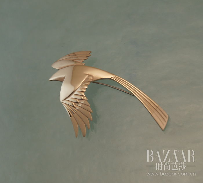 Magpie pin  pendant