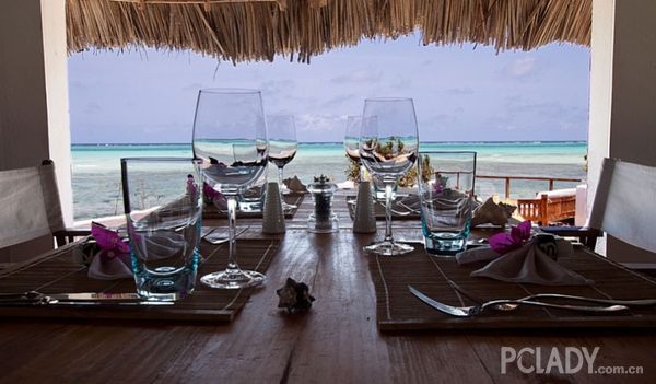 餐厅晚餐也疯狂