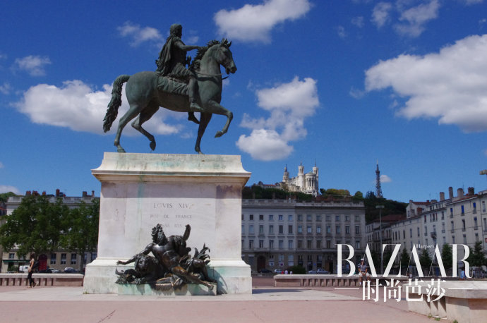 71c31256hacd0f8ba0bde&690