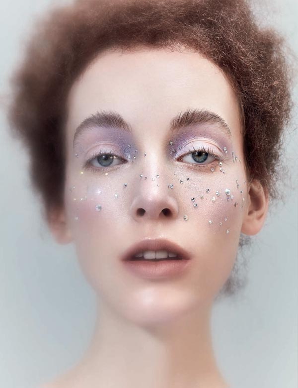 酷帅换新妆 解锁2019年秋冬妆容流行趋势